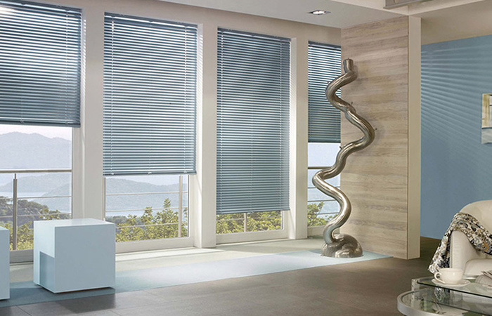 Горизонтальные <br/> <p>от 9 у.е.</p>